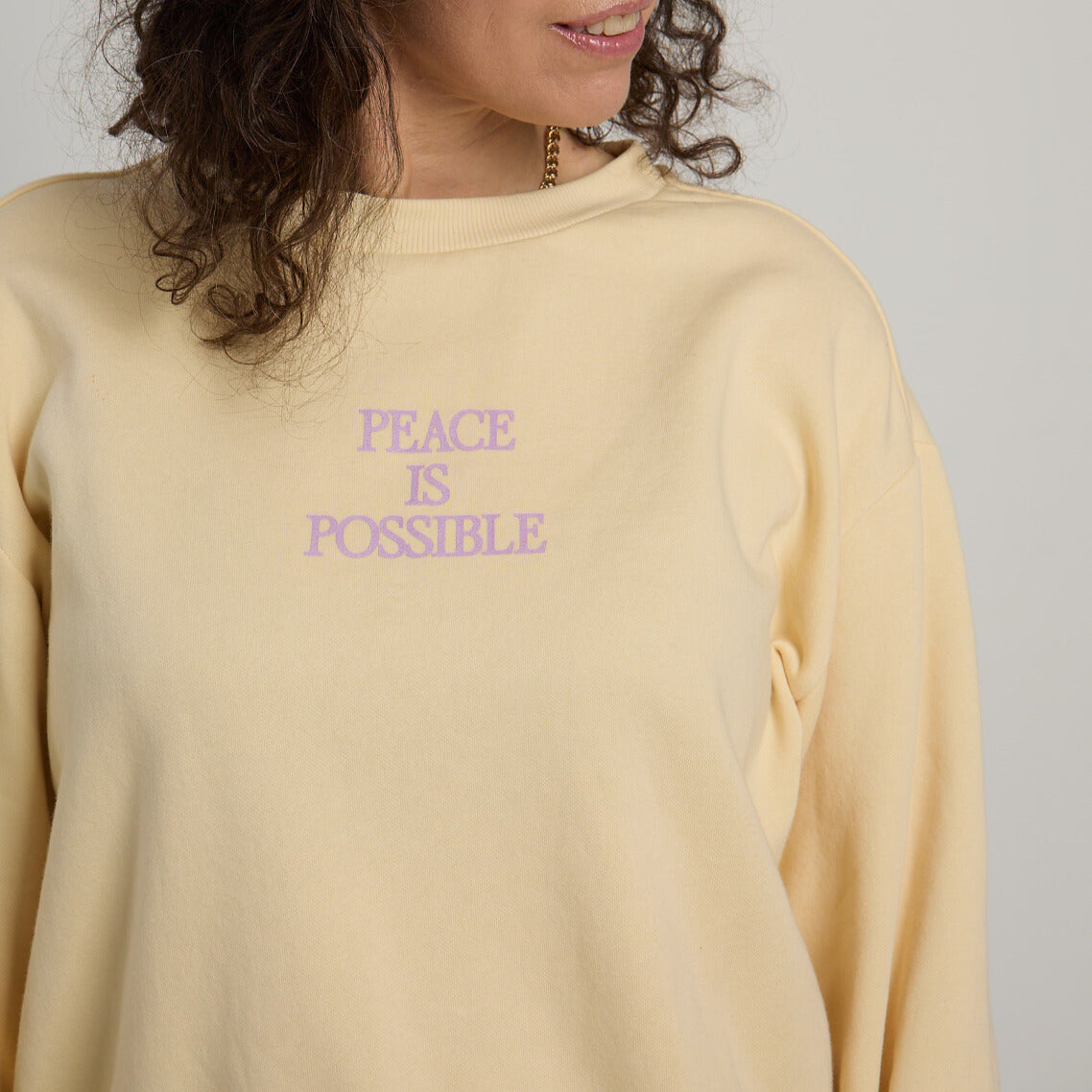 Peace Is Possible (Lila Print) on Regular Fit Sweatshirt (W)